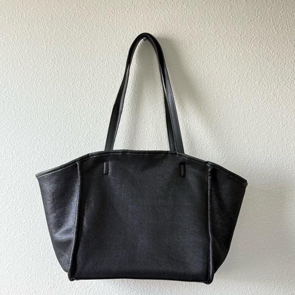 Neiman Marcus Faux Shearling Reversible Vegan Leather Black Tote Bag Luxury - Picture 14 of 15
